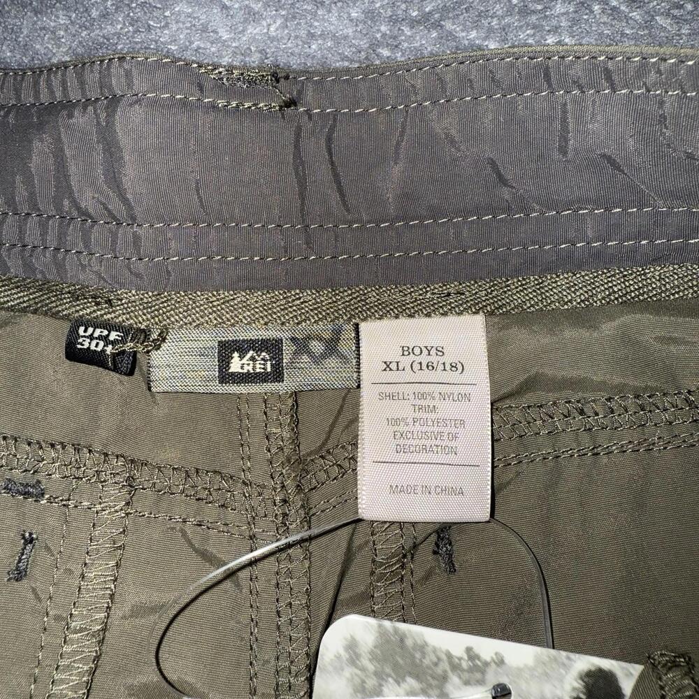NWT REI Co-op Sahara Convertible Cargo Pants With Whistle Olive Xl (16/18) - Picture 7 of 10